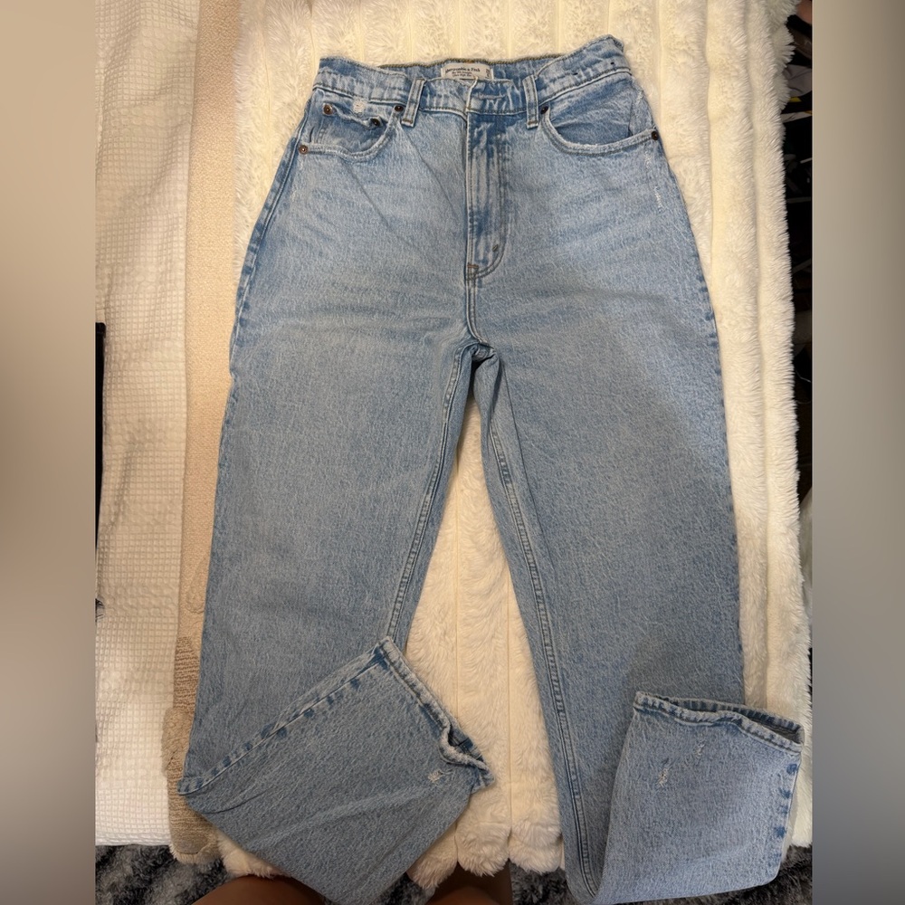 The 90s straight ultra high rise Abercrombie and Fitch jeans
